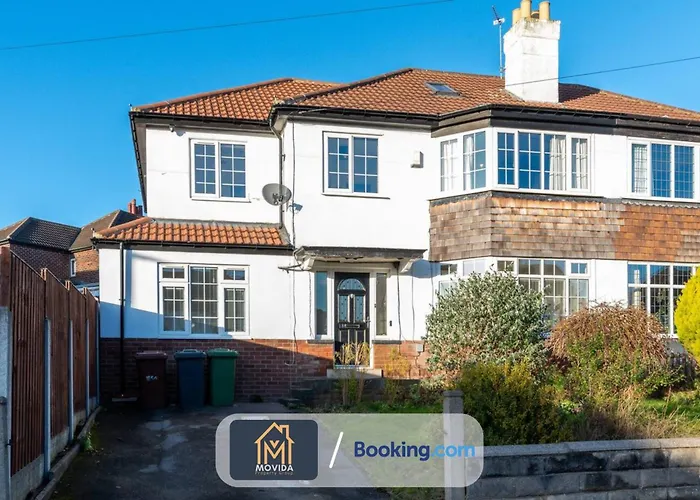 Large Modern 6 Bedroom House By Movida Group Short Lets & Serviced With Games Casa vacanze *